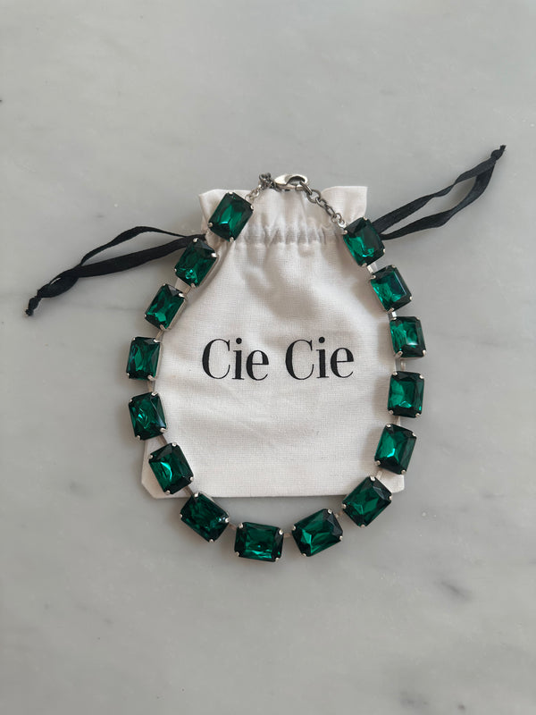 SHINE BRIGHT STACKABLE NECKLACE - EMERALD